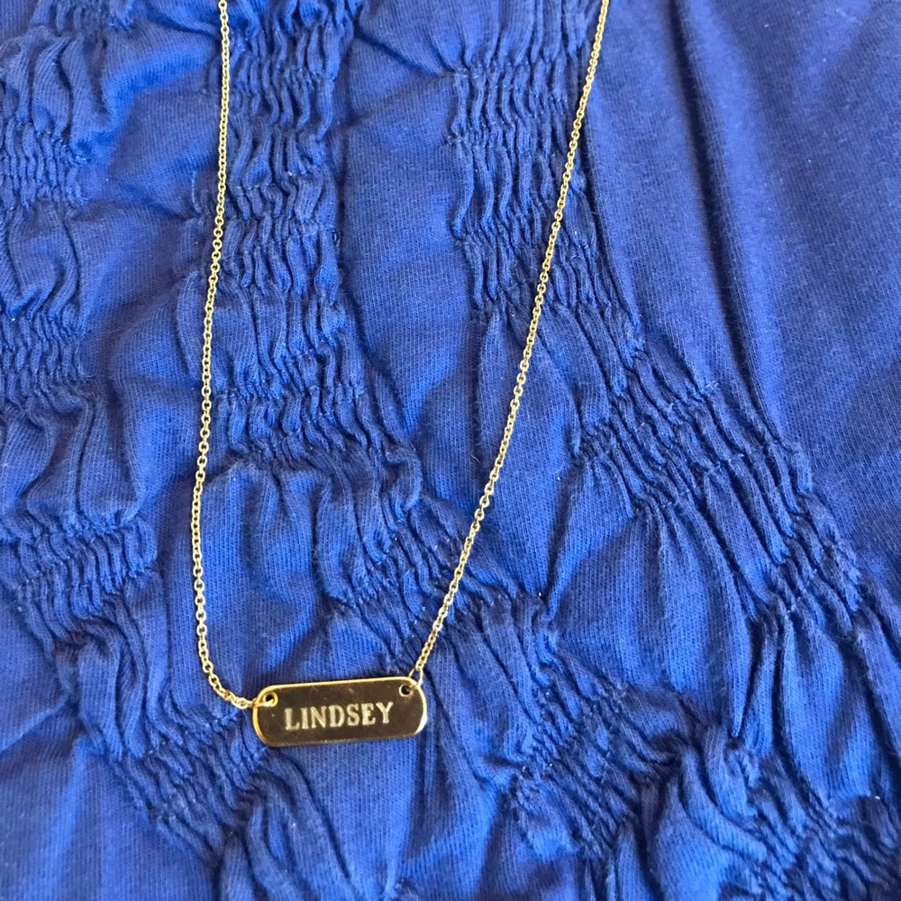 Stella & Dot Engraved Bar in Gold with “Lindsey”